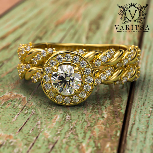 0.86ct Brilliant Diamond Gold Halo Bridal Set - 01US37